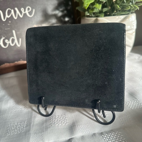 Gucci suede and leather black bifold wallet gold trim 4” x 5” unisex - Picture 2 of 15